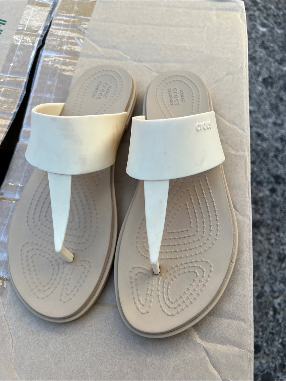 CROCS Women’s White and Beige Thong Sandals